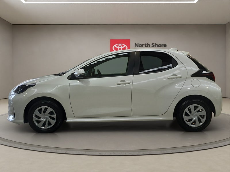 2020 Toyota Yaris 1.5L Hybrid X FWD Hatchback image 4