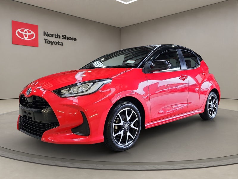 2020 Toyota Yaris 1.5L Hybrid Z 2WD Hatchback image 4