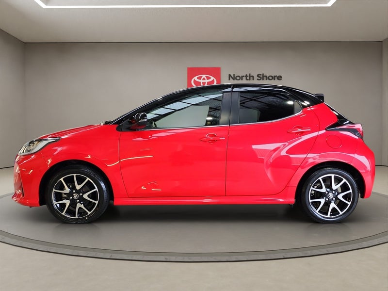 2020 Toyota Yaris 1.5L Hybrid Z 2WD Hatchback image 5