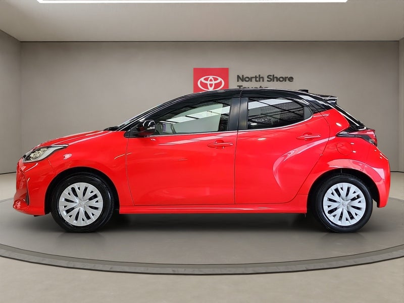 2020 Toyota Yaris 1.5L Hybrid Z 2WD Hatchback image 4