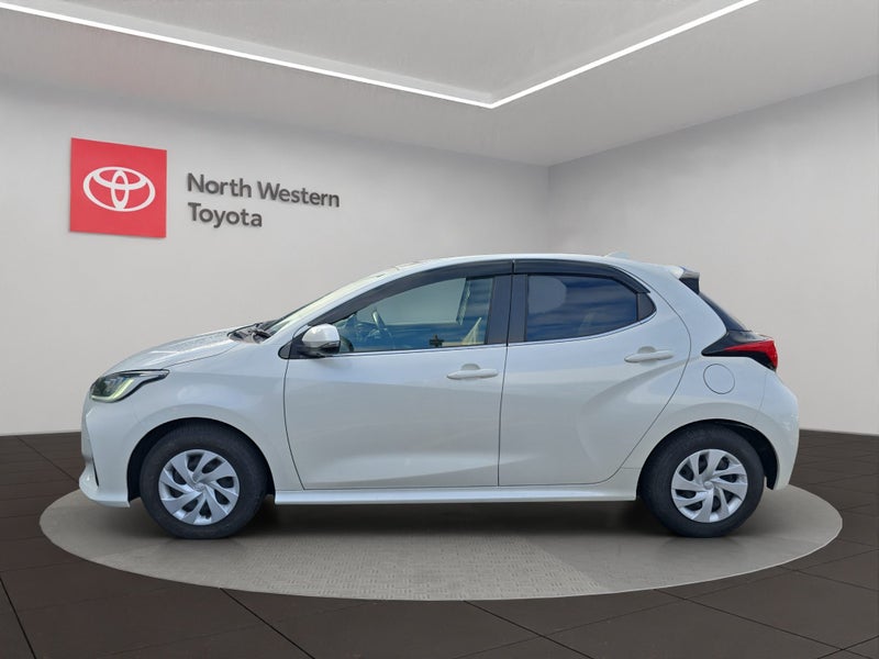 2020 Toyota Yaris 1.5L Hybrid Z 2WD Hatchback image 4