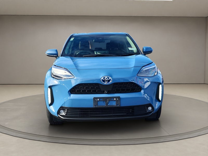 2020 Toyota Yaris 1.5L Hybrid Z FWD SUV image 2