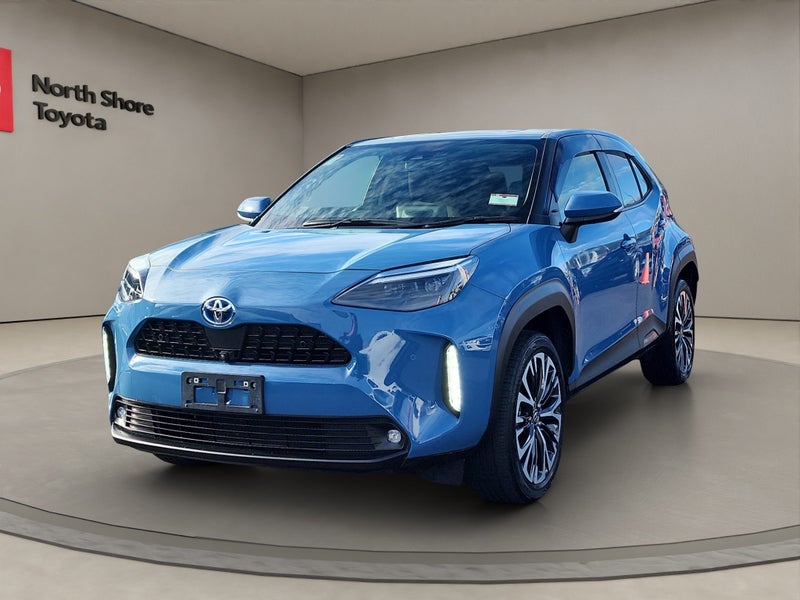 2020 Toyota Yaris 1.5L Hybrid Z FWD SUV image 3