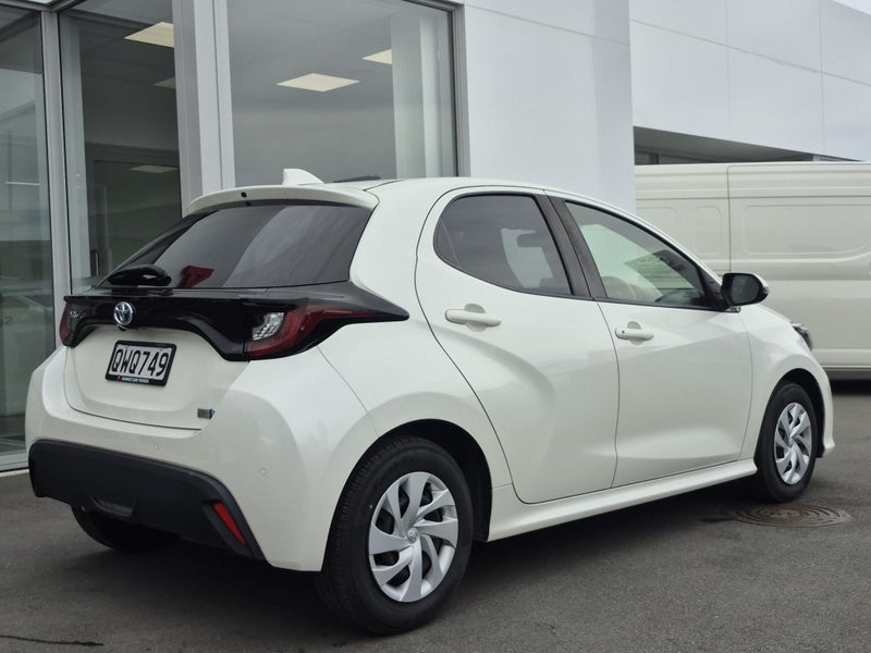 2020 Toyota Yaris 1.5P HYBRID X image 4