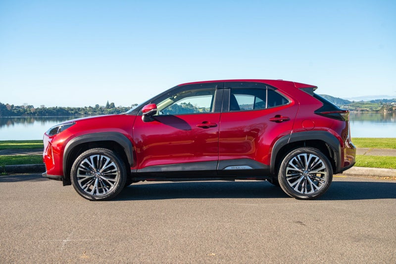 2020 Toyota Yaris Cross 1.5 Hybrid SUV CVT 2WD image 4