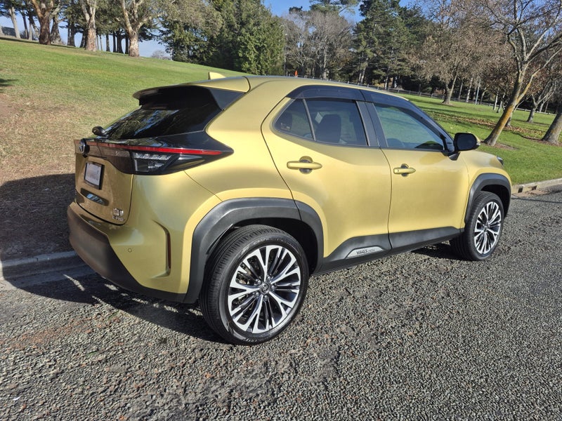 2020 Toyota Yaris Cross 1.5 Hybrid Z 4WD 5 Dr S... image 5
