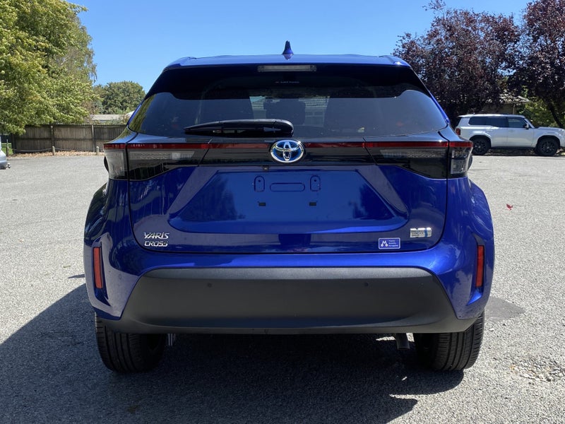 2020 Toyota Yaris Cross 1.5 Hybrid Z 5 Dr SUV C... image 4
