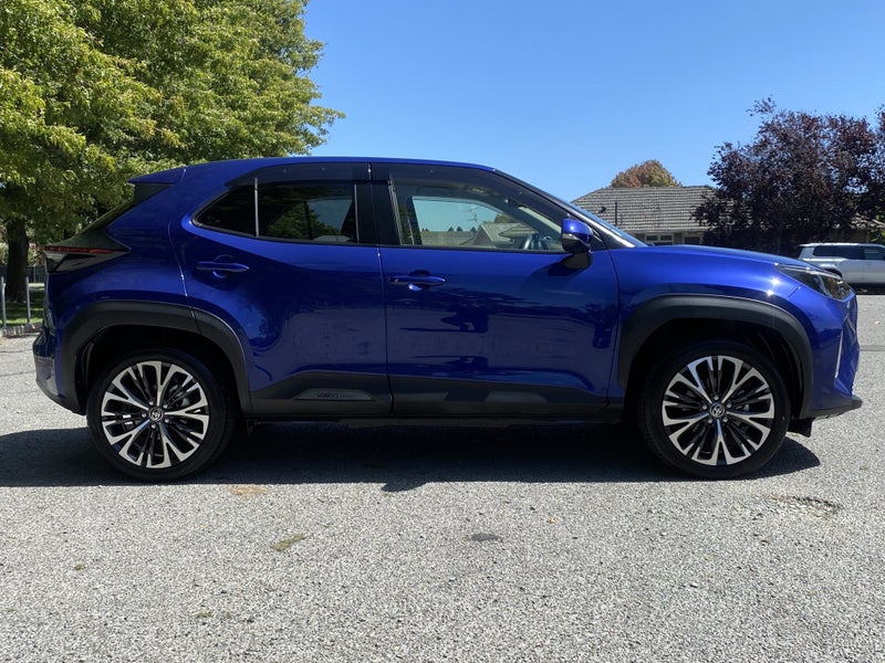 2020 Toyota Yaris Cross 1.5 Hybrid Z 5 Dr SUV C... image 5