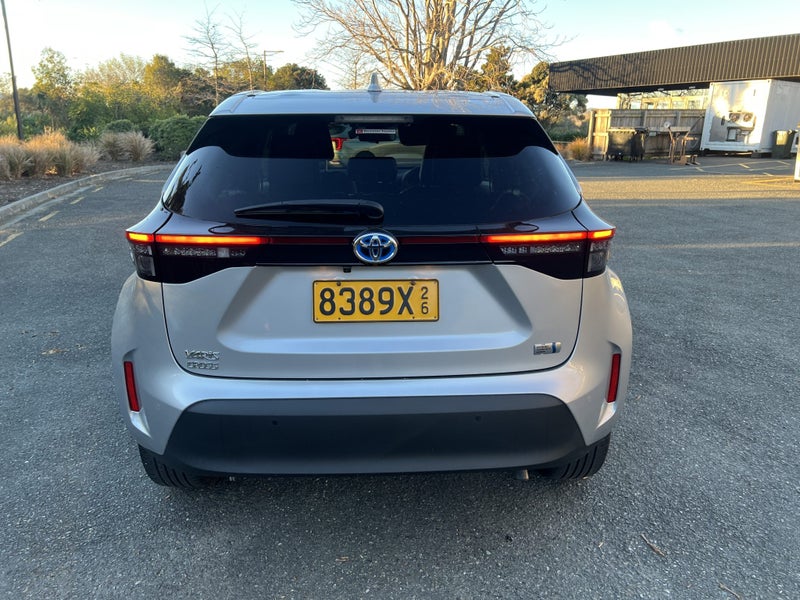 2020 Toyota Yaris Cross 1.5 Hybrid Z image 4