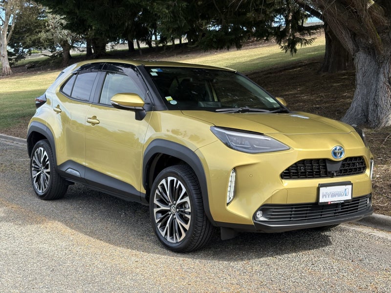 2020 Toyota Yaris Cross 1.5 Hybrid Z E-Four 5 D... image 2