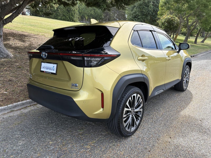 2020 Toyota Yaris Cross 1.5 Hybrid Z E-Four 5 D... image 4