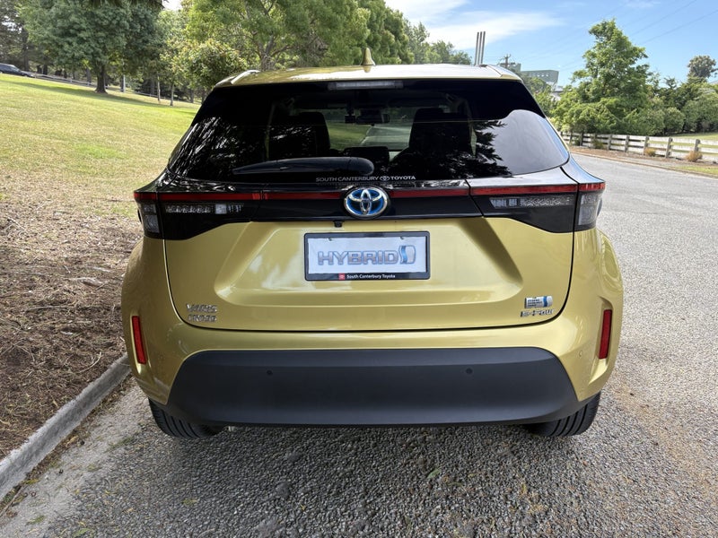 2020 Toyota Yaris Cross 1.5 Hybrid Z E-Four 5 D... image 5