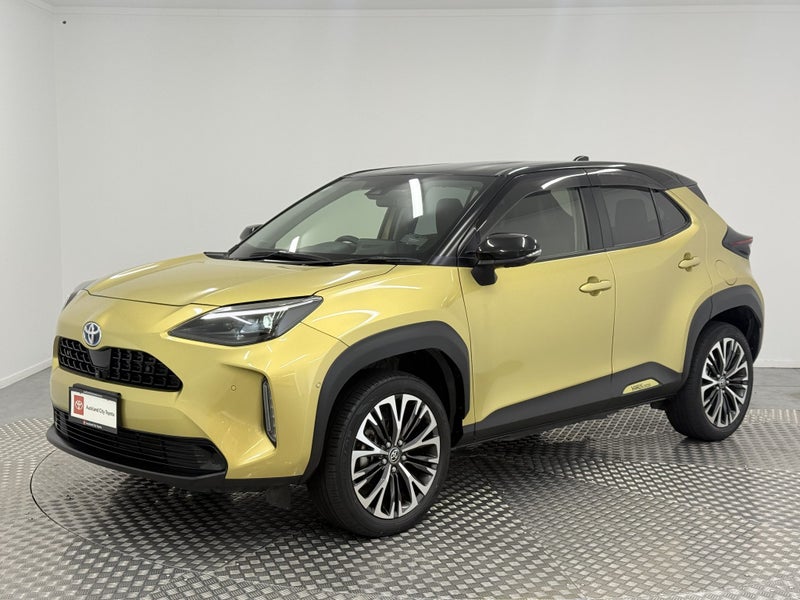 2020 Toyota Yaris Cross 1.5 Hybrid Z SUV image 5