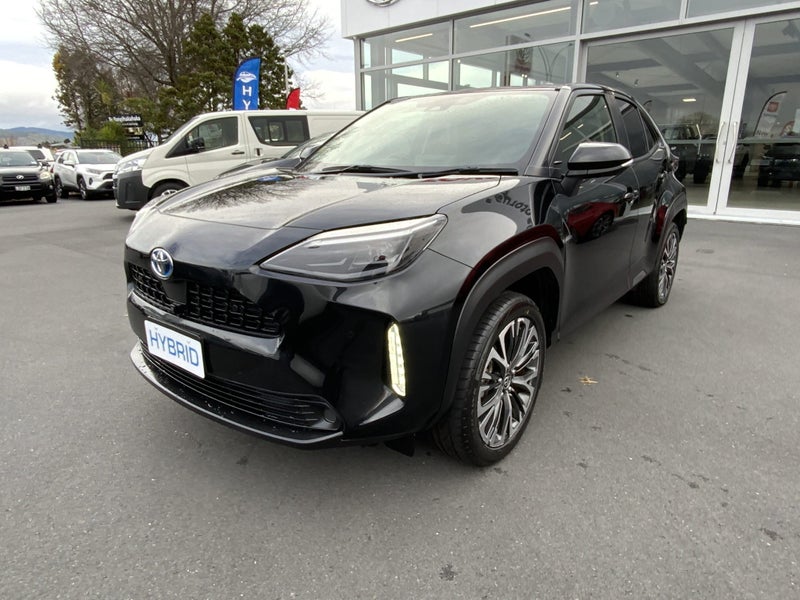 2020 Toyota Yaris Cross Hybrid Z - NZ Certified! image 4
