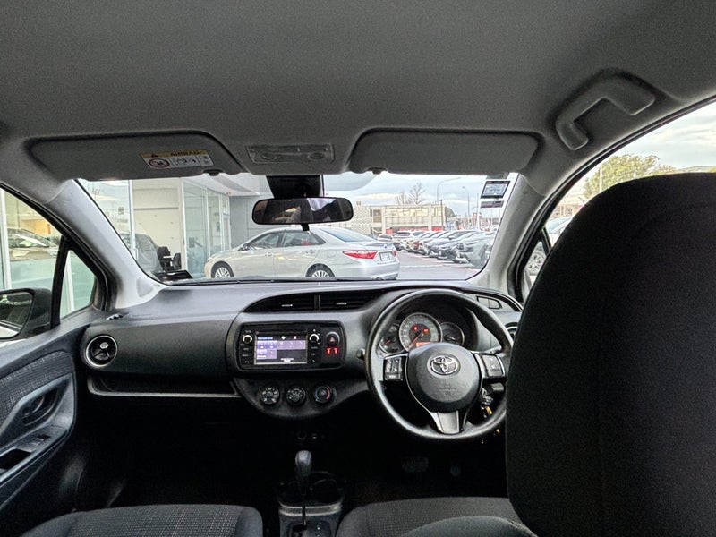 2020 Toyota Yaris GX 1.3 PETROL ECONOMICAL HATCH image 2