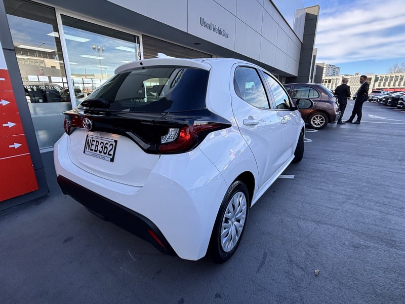 2020 Toyota Yaris GX 1.5 PETROL ECONOMIC HATCH image 3