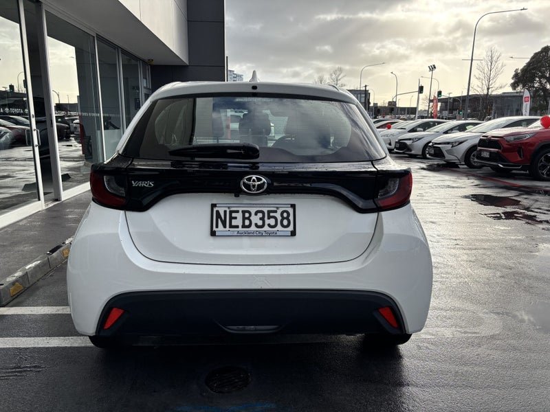 2020 Toyota Yaris GX 1.5 PETROL POPULAR HATCH image 3