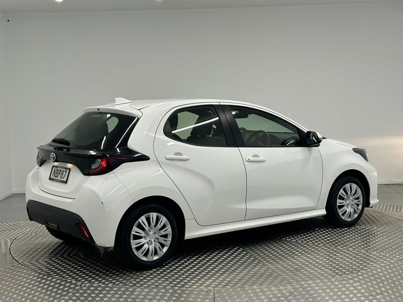 2020 Toyota Yaris GX 1.5P image 3