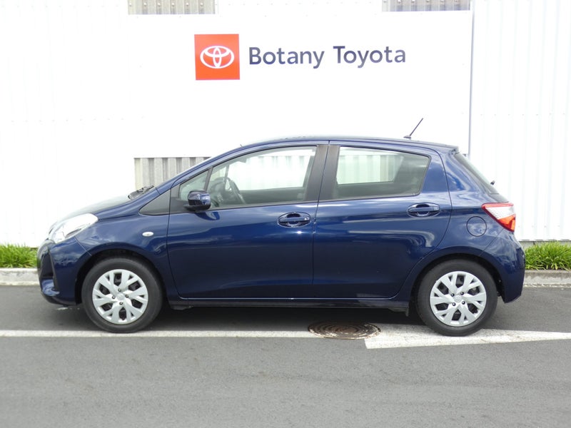 2020 Toyota Yaris GX image 5