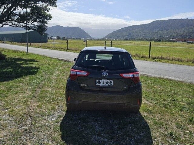 2020 Toyota Yaris SX 1.5P 4AT FWD HB/5D/5S (YSA... image 4