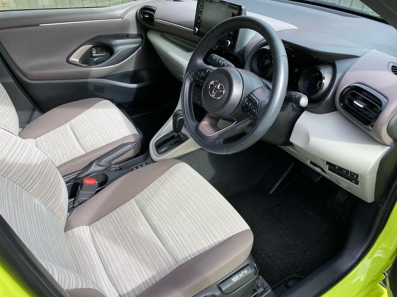 2020 Toyota Yaris Z 1.5 Ltr Hybrid image 4