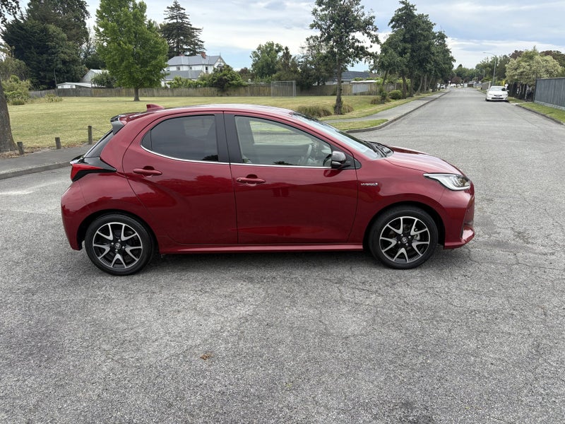 2020 Toyota Yaris ZR 1.5P HV ECVT FWD HB/5D/5S image 3