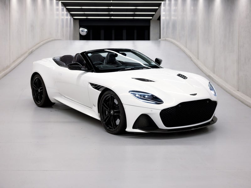 2021 Aston Martin DBS Volante image 1