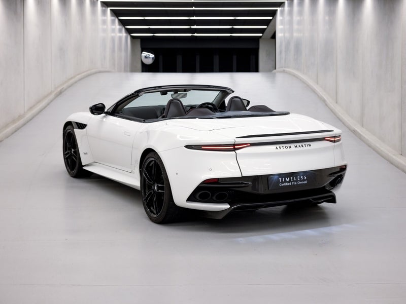2021 Aston Martin DBS Volante image 2