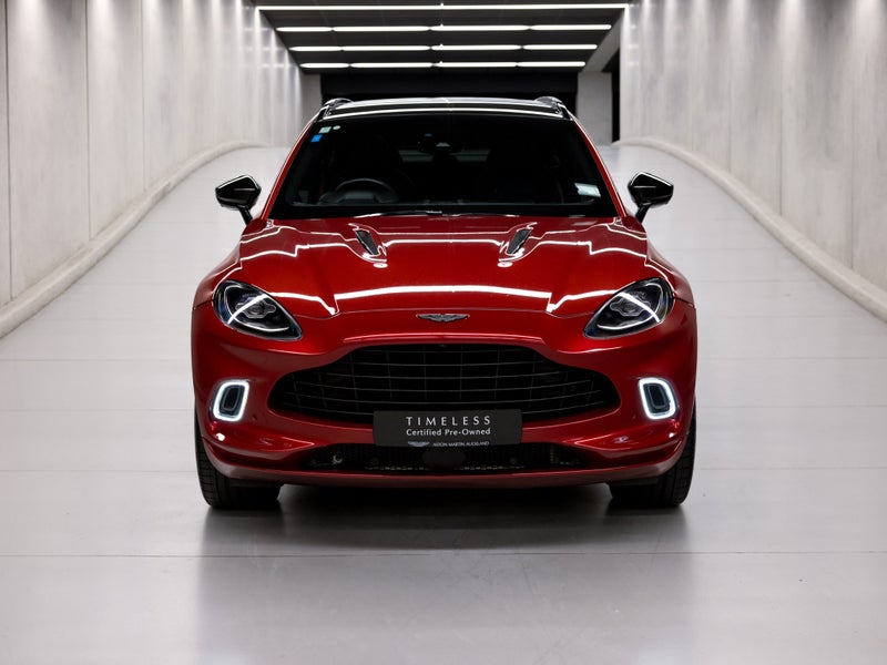 2021 Aston Martin DBX image 4