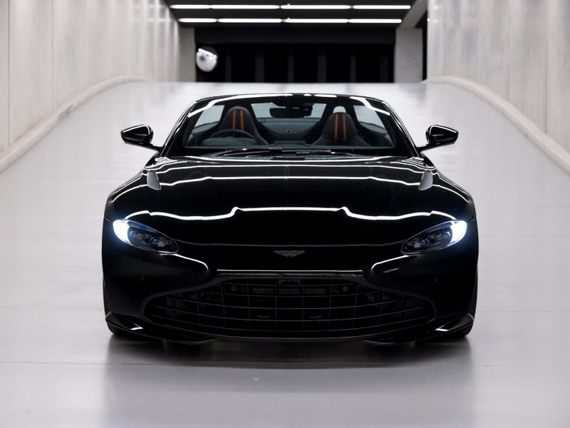 2021 Aston Martin Vantage Roadster image 4