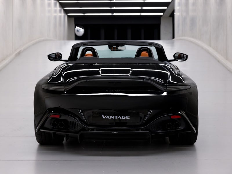 2021 Aston Martin Vantage Roadster image 5