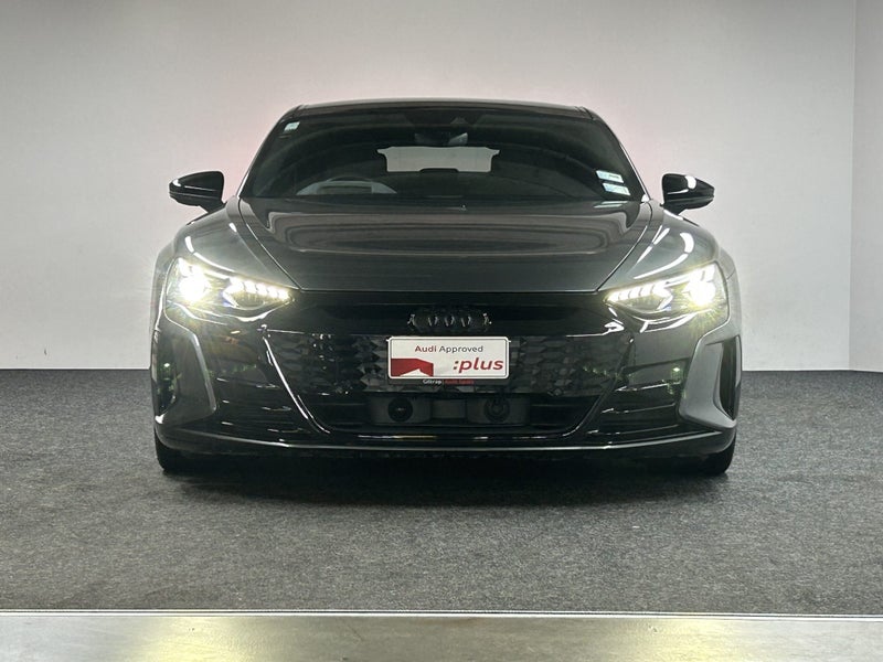 2021 Audi e-tron RS GT Quattro image 2
