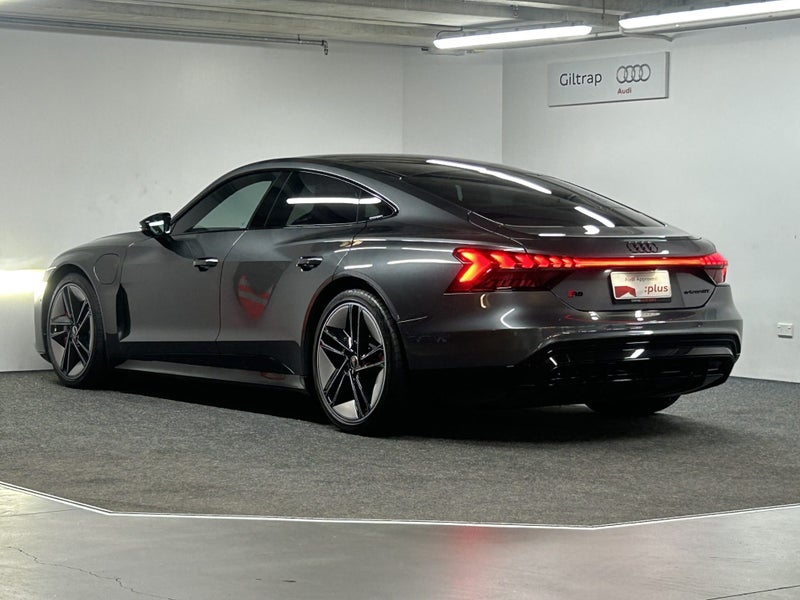 2021 Audi e-tron RS GT Quattro image 4