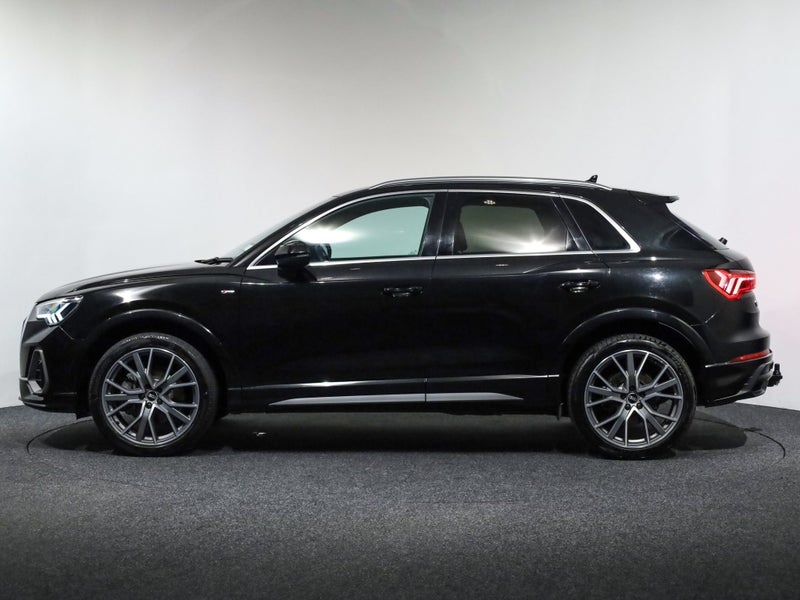 2021 Audi Q3 S-line 45 TFSI 169kW quattro image 3