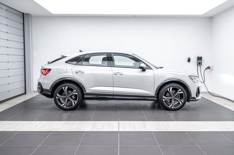 2021 Audi Q3 SPORTBACK 45 TFSI QUATTRO image 2