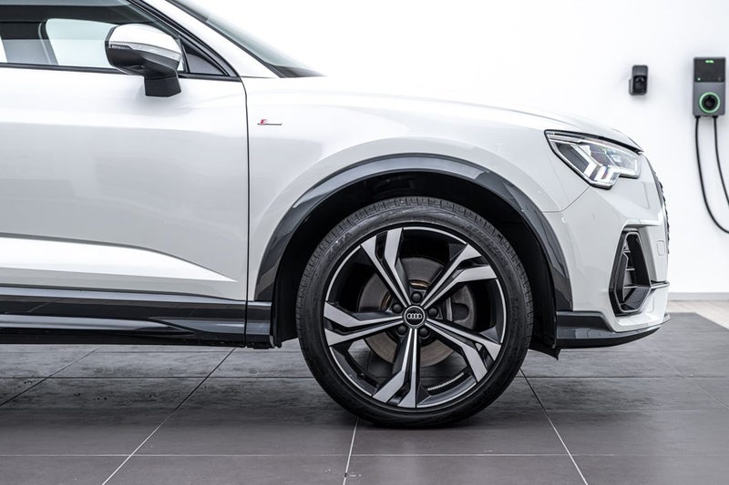 2021 Audi Q3 SPORTBACK 45 TFSI QUATTRO image 4