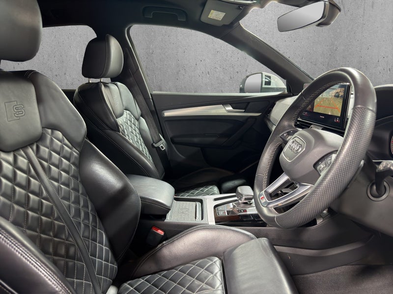 2021 Audi Q5 45 TFSI S Line quattro image 2