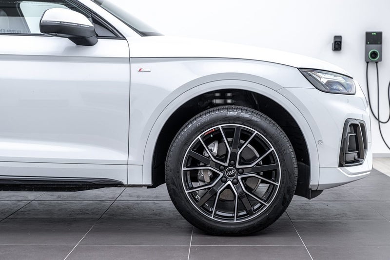 2021 Audi Q5 S LINE 45 TFSI Q 183KW S TRONIC image 4