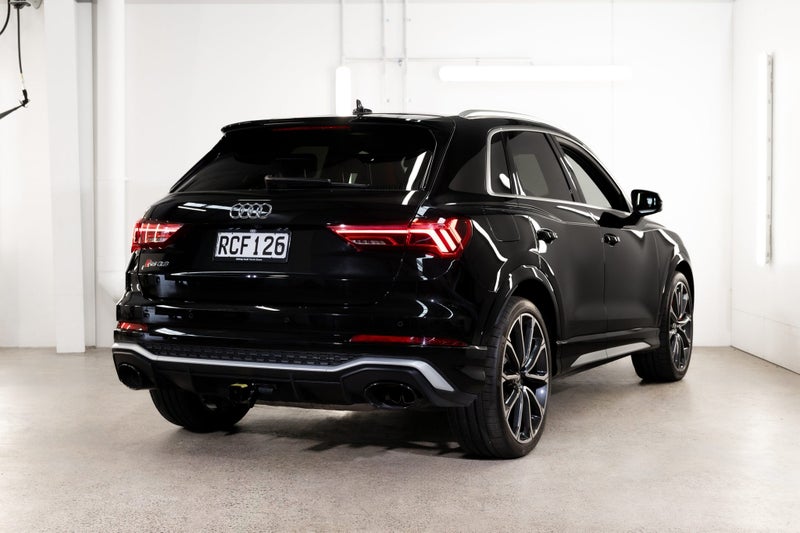 2021 Audi RS Q3 (294 kW) image 2