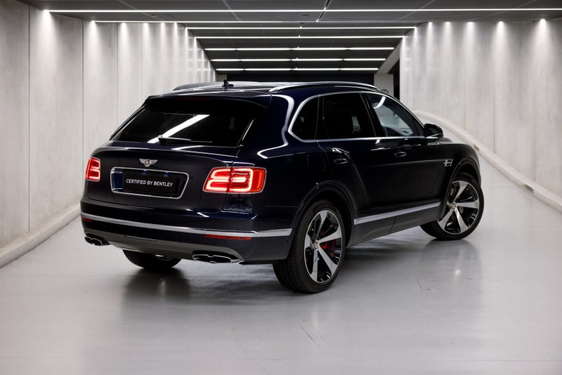 2021 Bentley Bentayga V8 image 3