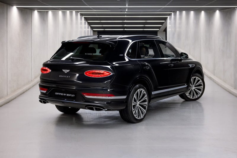 2021 Bentley Bentayga V8 First Edition image 3
