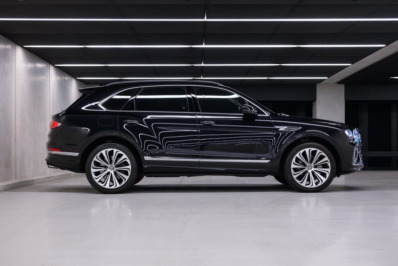 2021 Bentley Bentayga V8 First Edition image 5