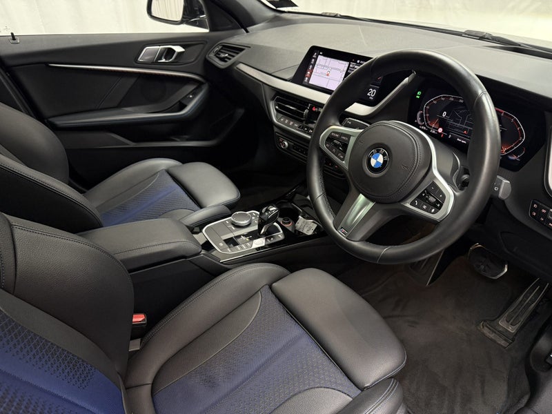 2021 BMW 118i 118i Hatch M-Sport with Comfort &... image 4