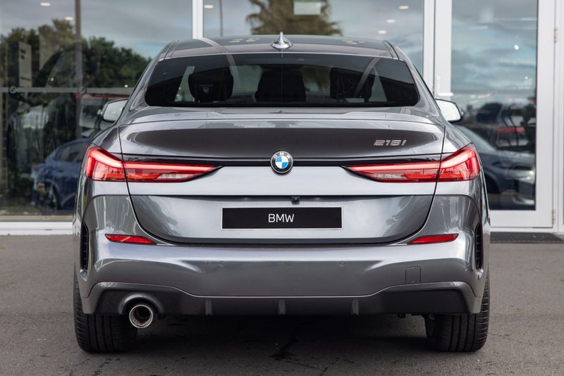 2021 BMW 218i 218i M Sport image 3