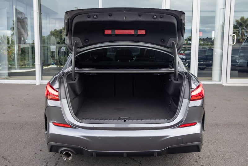 2021 BMW 218i 218i M Sport image 4