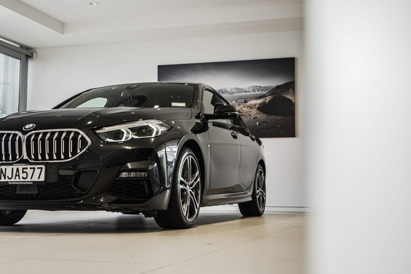 2021 BMW 218i Gran Coupe M-Sport +Comfort image 5