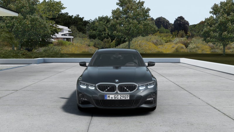 2021 BMW 320i Sedan M-Sport image 3