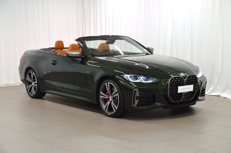 2021 BMW M440i xDrive Convertible M Performance image 3
