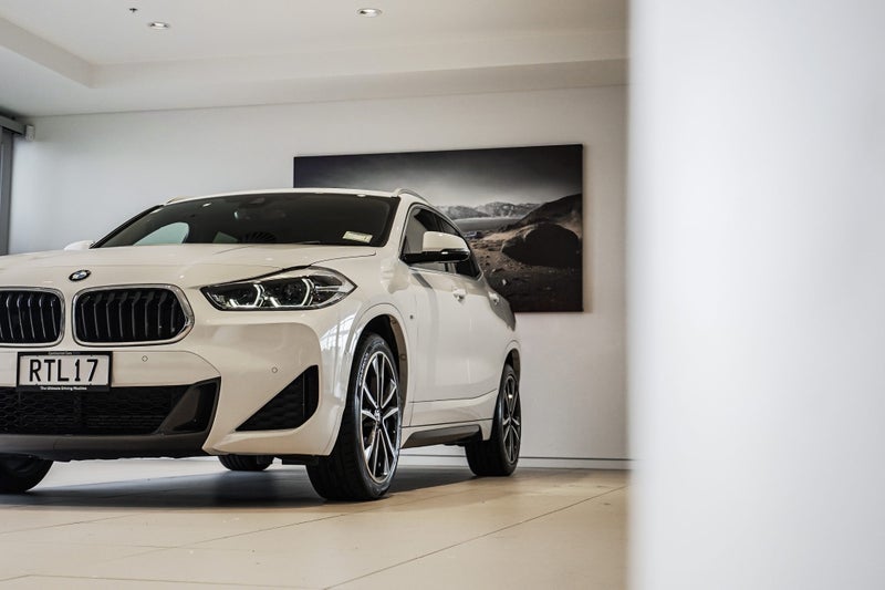 2021 BMW X2 xDrive20i M-Sport image 5