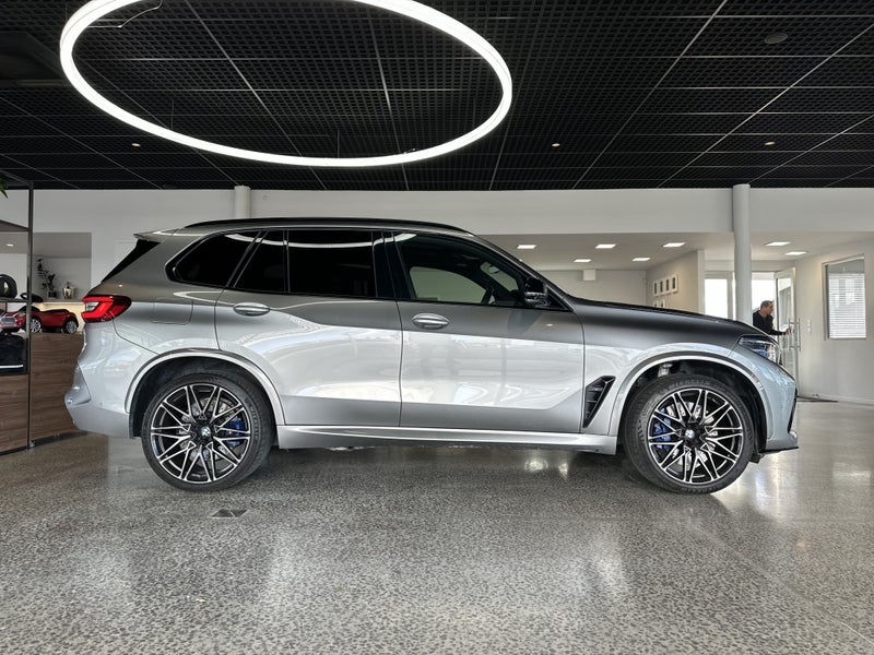 2021 BMW X5 M Competition +Luxury image 3